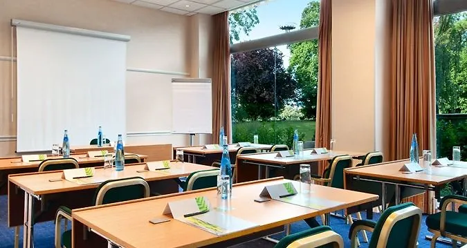 Hilton Orly Airport Hotel 4*