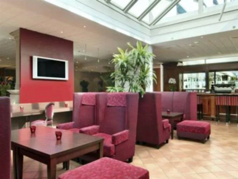 Hilton Orly Airport Hotel 4*